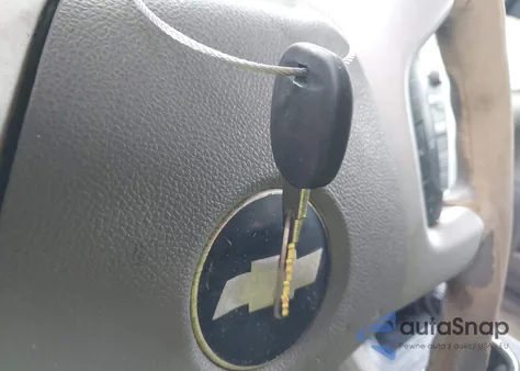 2010 Chevrolet Traverse Ls z USA, uszkodzony, nr VIN 1GNLREED0AS126822